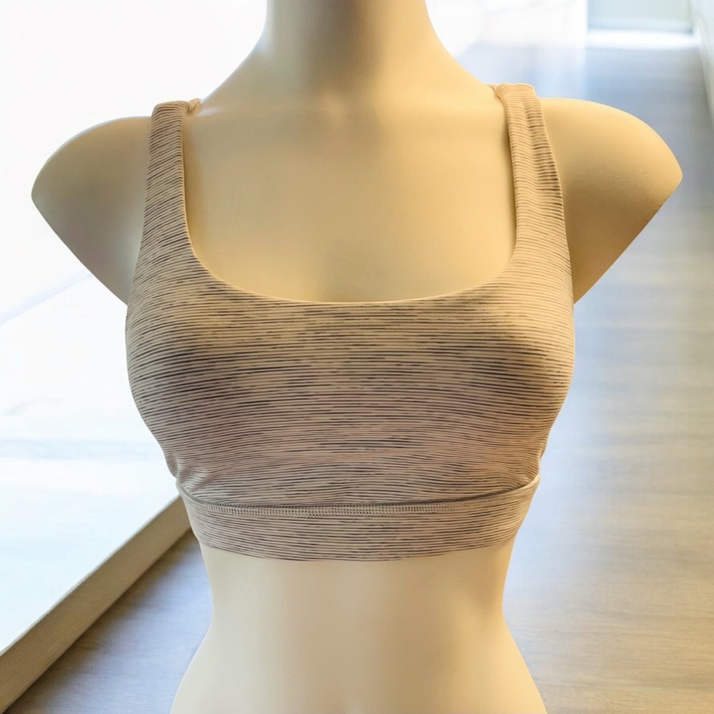LULULEMON HEATHERED GREY CROSS BACK BRA TOP NEW